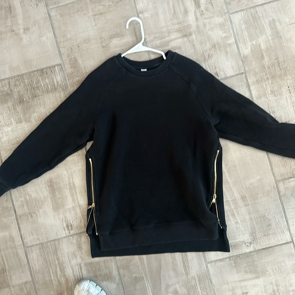 Varley sweater!